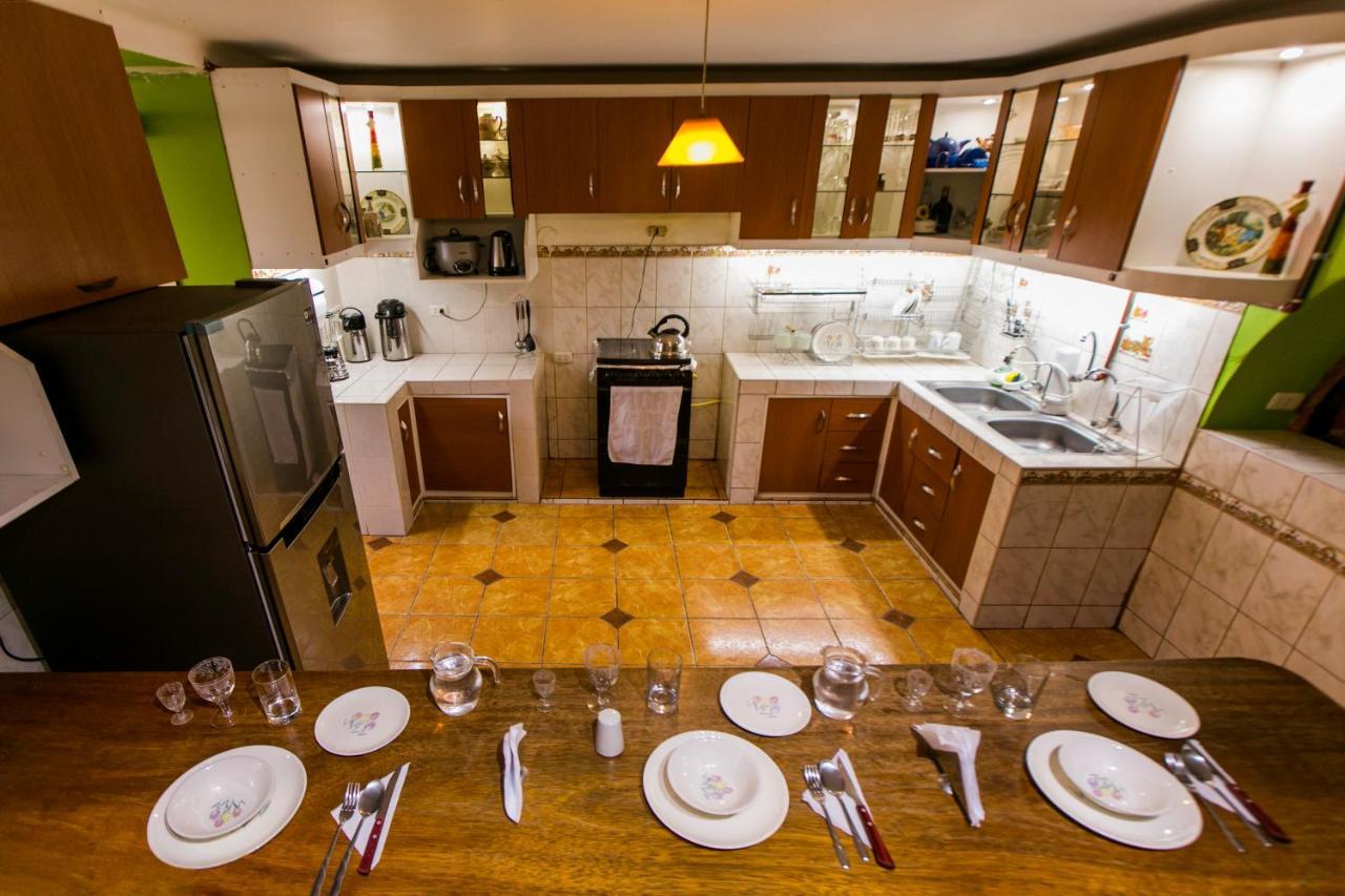 Hotel Los Laureles Calca Εξωτερικό φωτογραφία