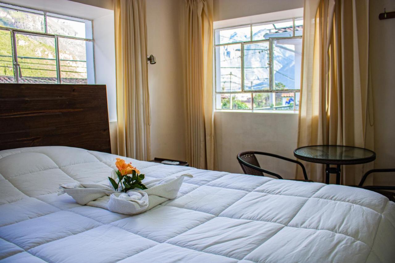 Hotel Los Laureles Calca Εξωτερικό φωτογραφία