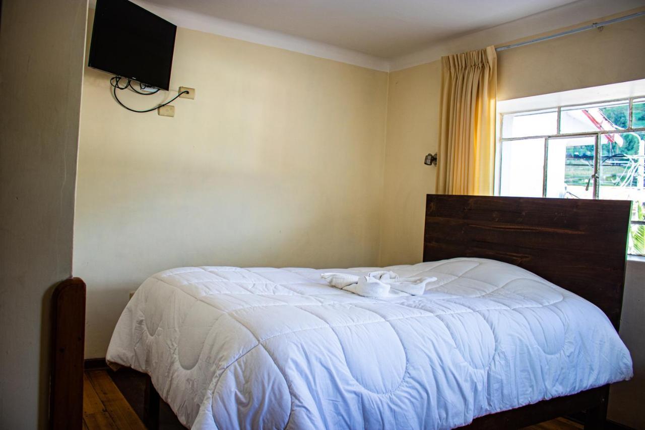 Hotel Los Laureles Calca Εξωτερικό φωτογραφία