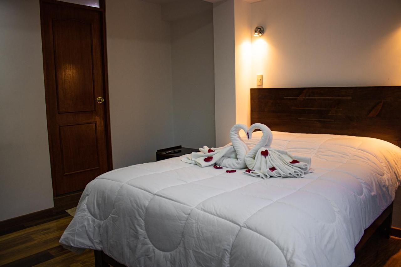 Hotel Los Laureles Calca Εξωτερικό φωτογραφία
