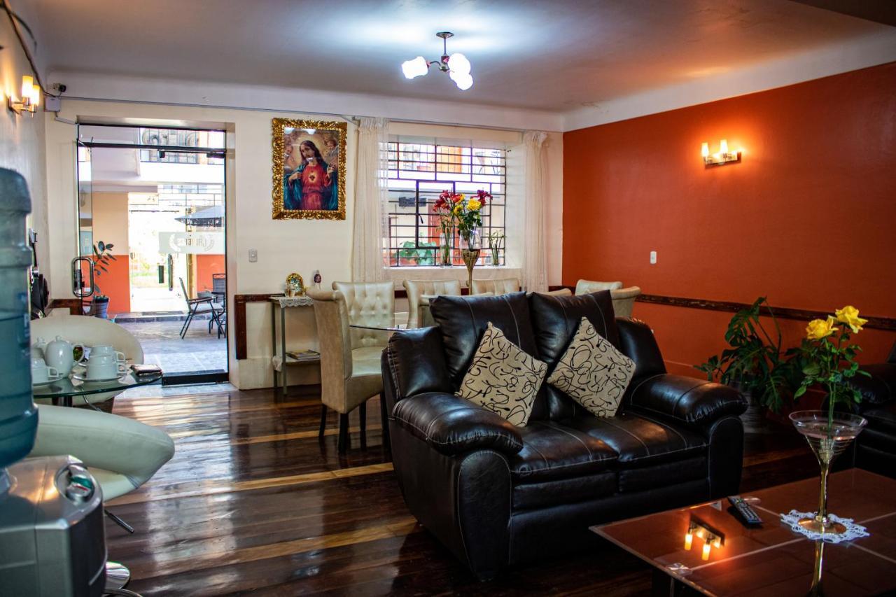 Hotel Los Laureles Calca Εξωτερικό φωτογραφία