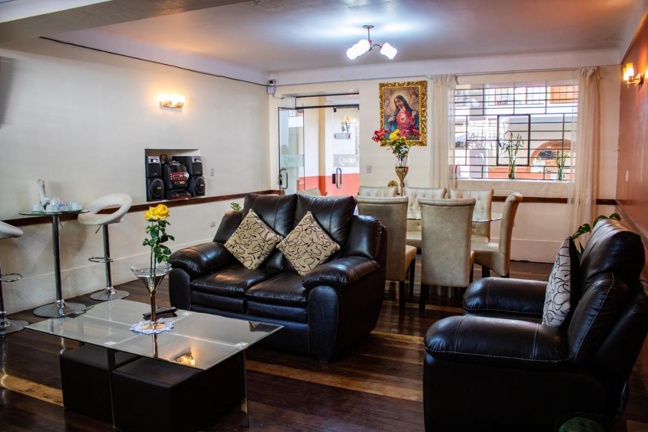 Hotel Los Laureles Calca Εξωτερικό φωτογραφία