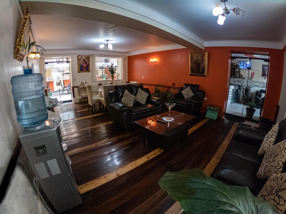 Hotel Los Laureles Calca Εξωτερικό φωτογραφία