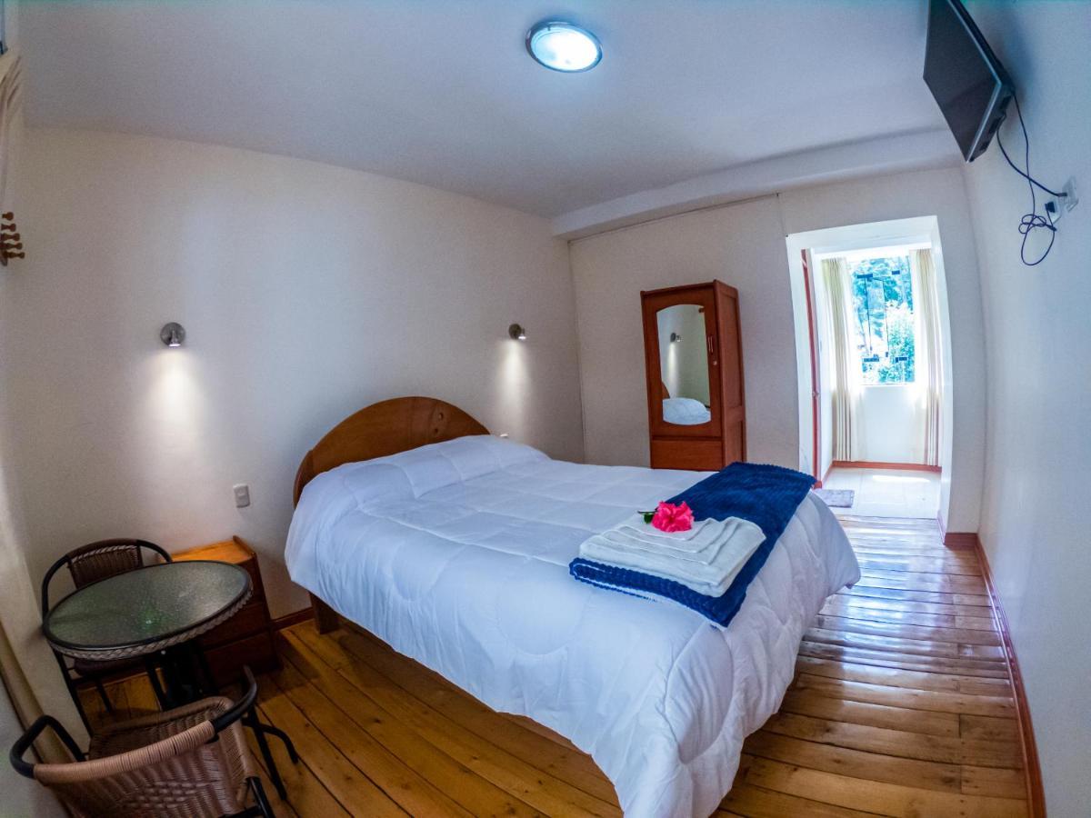 Hotel Los Laureles Calca Εξωτερικό φωτογραφία