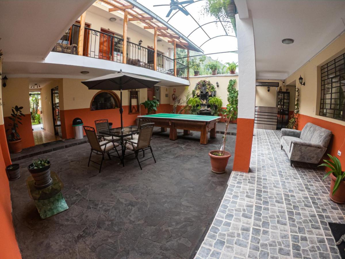 Hotel Los Laureles Calca Εξωτερικό φωτογραφία
