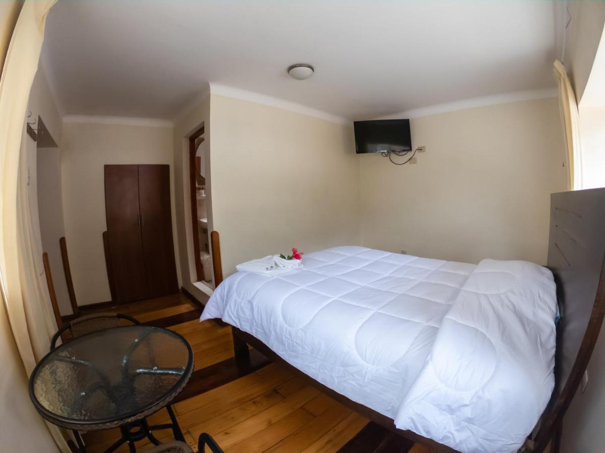 Hotel Los Laureles Calca Εξωτερικό φωτογραφία