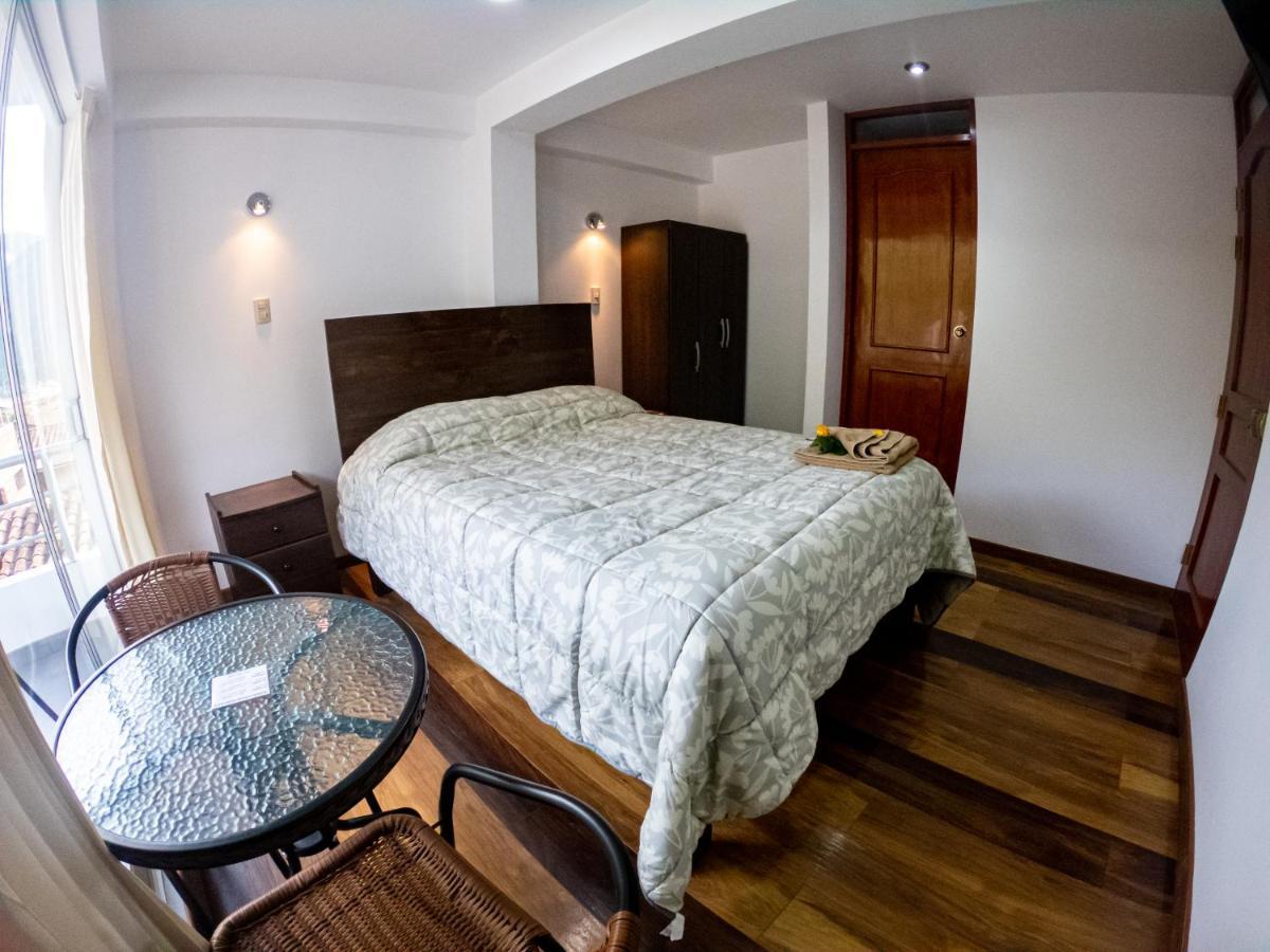 Hotel Los Laureles Calca Εξωτερικό φωτογραφία