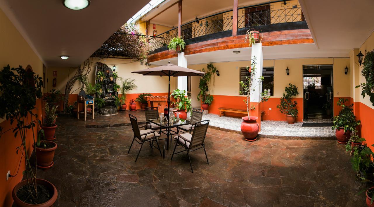 Hotel Los Laureles Calca Εξωτερικό φωτογραφία