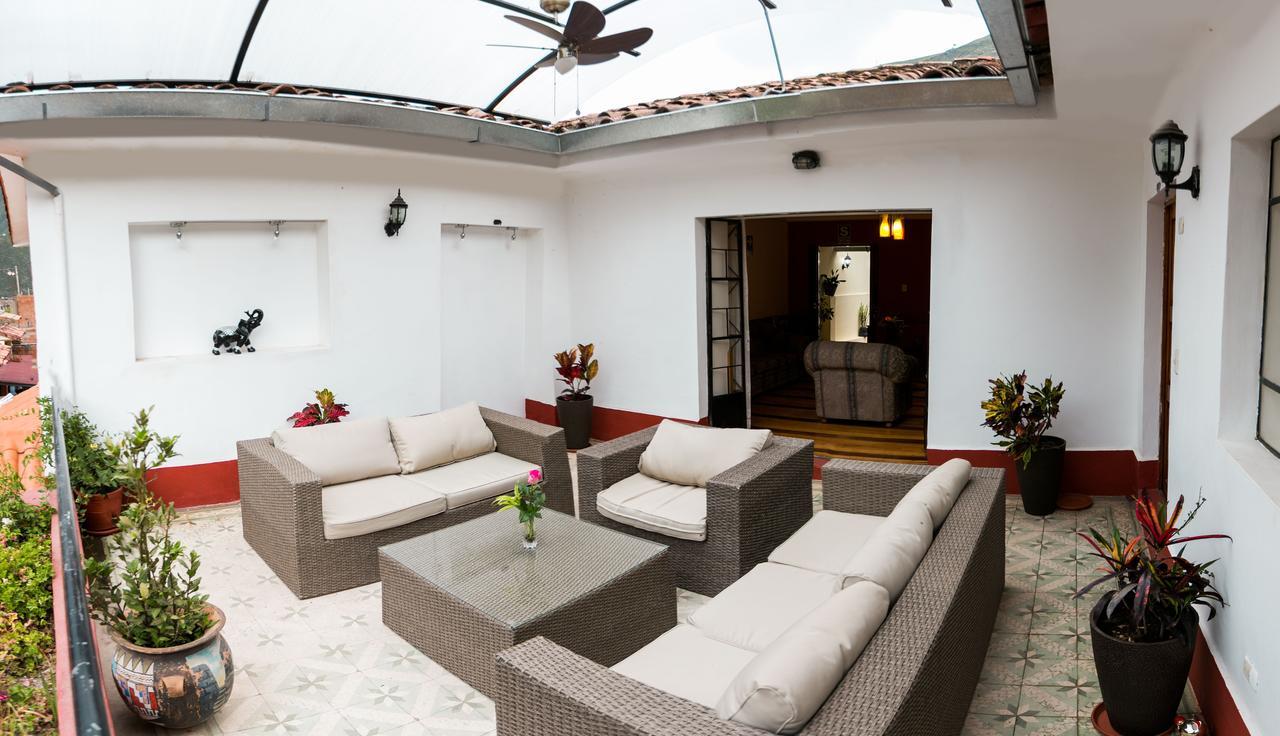 Hotel Los Laureles Calca Εξωτερικό φωτογραφία